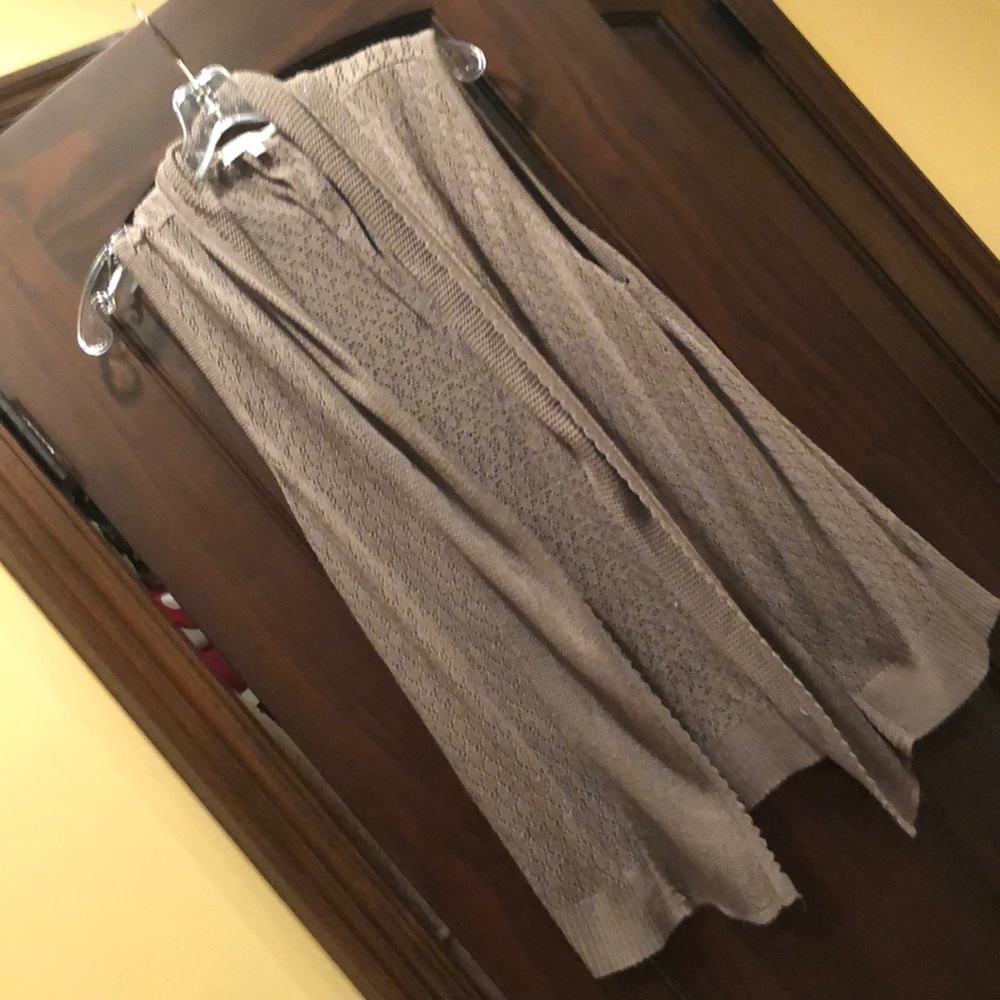 Light sweater vest